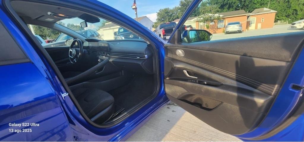 Hyundai Elantra SEL 2023