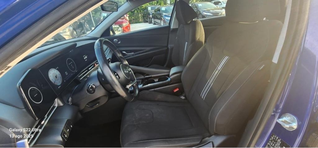 Hyundai Elantra SEL 2023