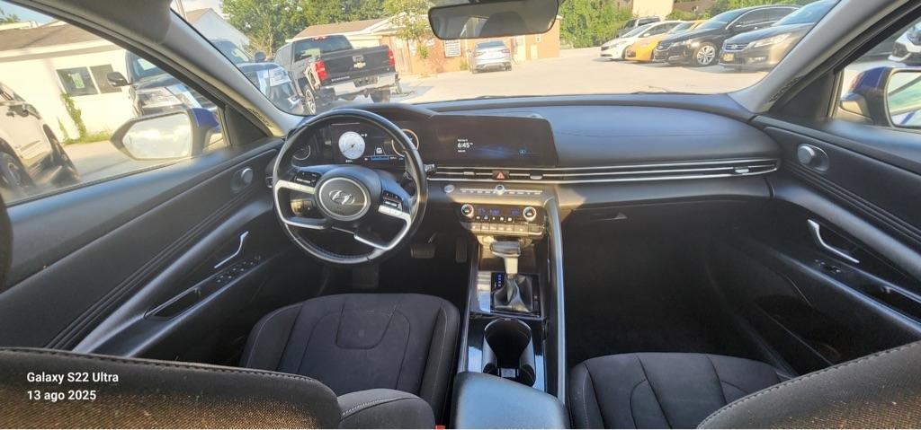 Hyundai Elantra SEL 2023