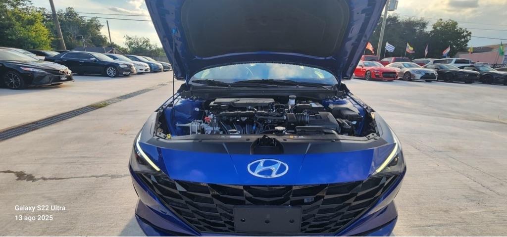 Hyundai Elantra SEL 2023