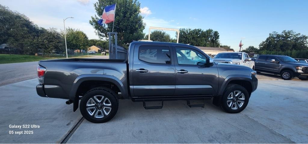Toyota Tacoma Limited Double Cab V6 6AT 4WD 2017