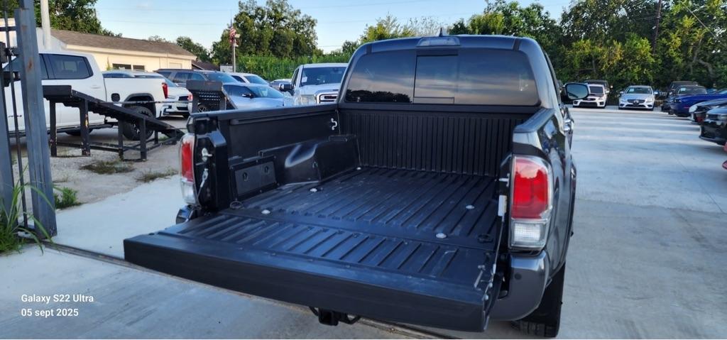 Toyota Tacoma Limited Double Cab V6 6AT 4WD 2017