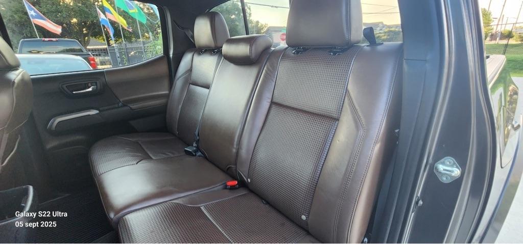 Toyota Tacoma Limited Double Cab V6 6AT 4WD 2017