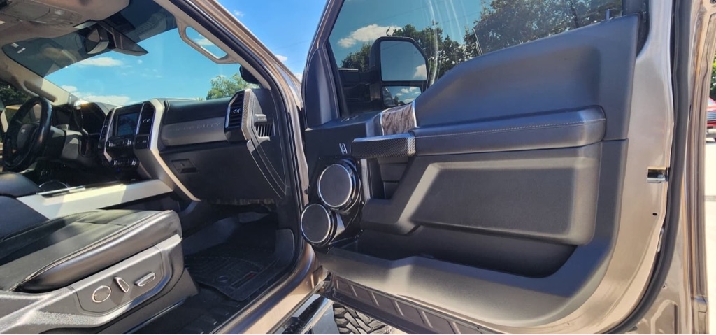 Ford F-250 SD Lariat Crew Cab 4WD 2019 Ford F-250 SD Lariat Crew Cab 4WD 2019