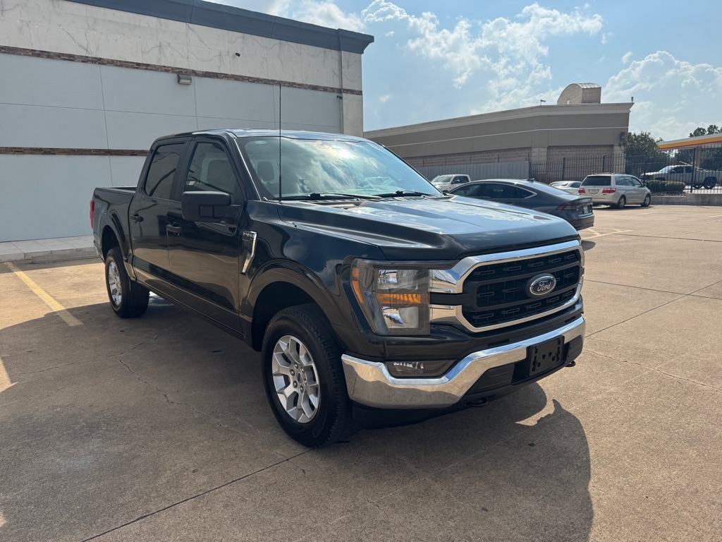 Ford F-150 XLT SuperCrew 5.5-ft. Bed 4WD 2023 Ford F-150 XLT SuperCrew 5.5-ft. Bed 4WD 2023