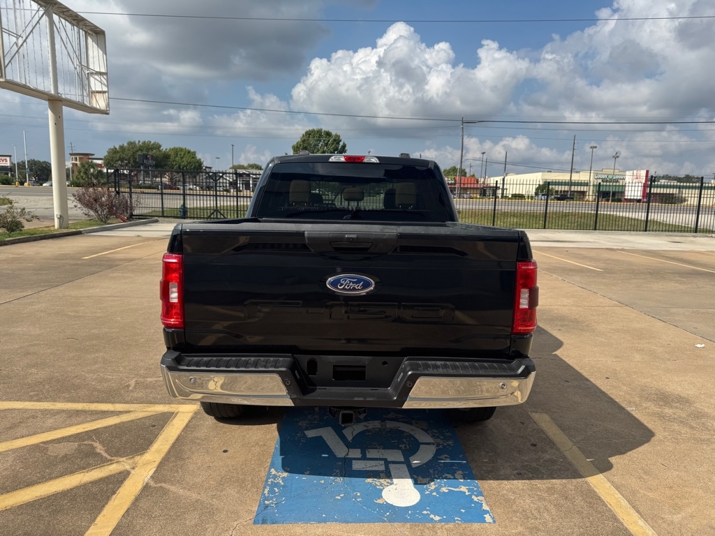 Ford F-150 XLT SuperCrew 5.5-ft. Bed 4WD 2023 Ford F-150 XLT SuperCrew 5.5-ft. Bed 4WD 2023