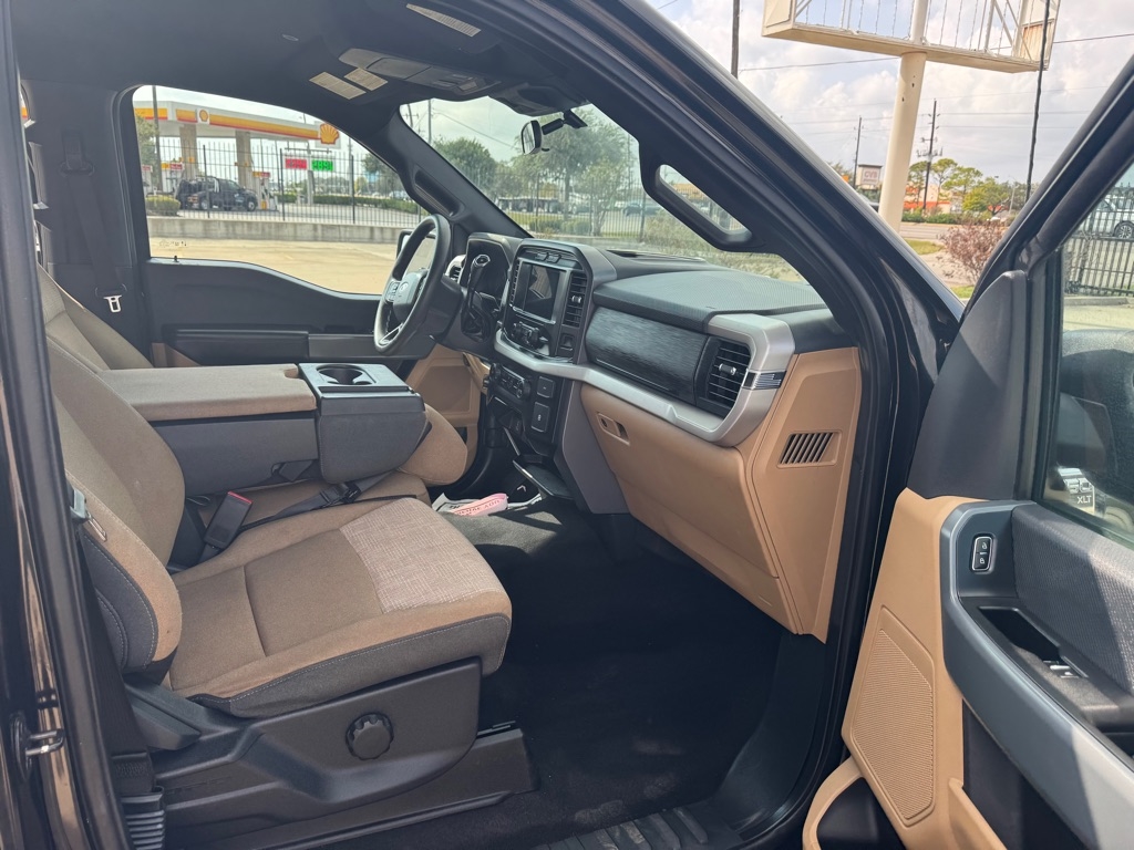 Ford F-150 XLT SuperCrew 5.5-ft. Bed 4WD 2023 Ford F-150 XLT SuperCrew 5.5-ft. Bed 4WD 2023