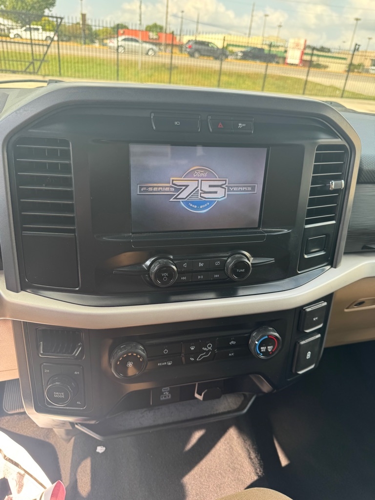 Ford F-150 XLT SuperCrew 5.5-ft. Bed 4WD 2023 Ford F-150 XLT SuperCrew 5.5-ft. Bed 4WD 2023