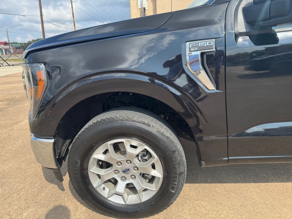 Ford F-150 XLT SuperCrew 5.5-ft. Bed 4WD 2023 Ford F-150 XLT SuperCrew 5.5-ft. Bed 4WD 2023