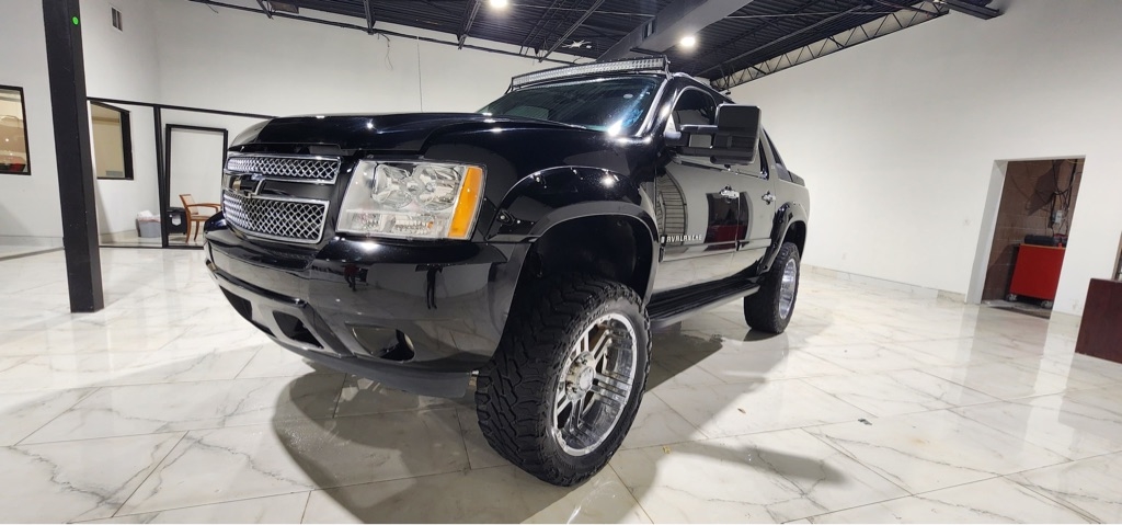 2008 Chevrolet Avalanche LS 4WD