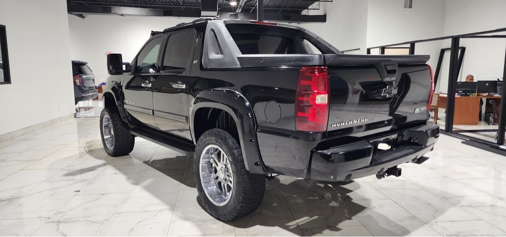 Chevrolet Avalanche LS 4WD 2008