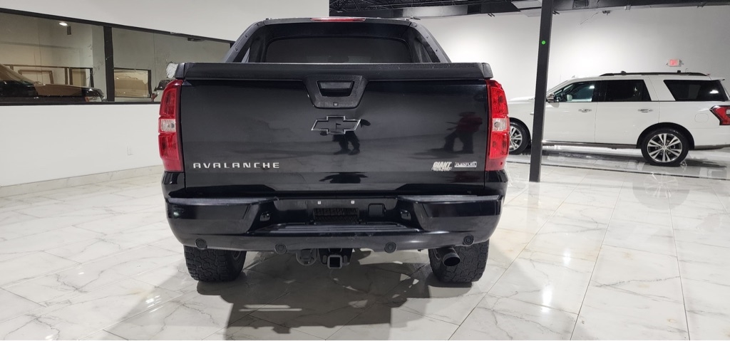 Chevrolet Avalanche LS 4WD 2008