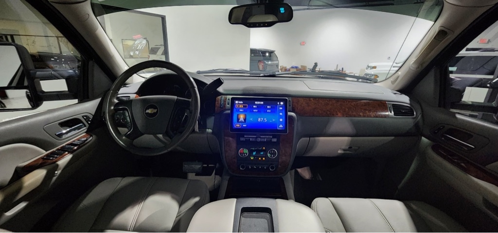 Chevrolet Avalanche LS 4WD 2008