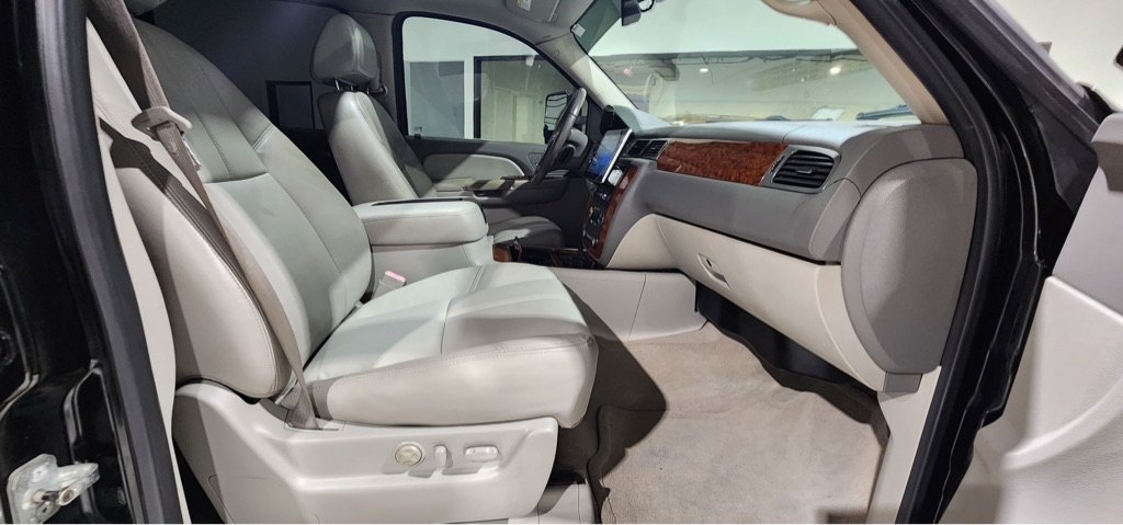 Chevrolet Avalanche LS 4WD 2008