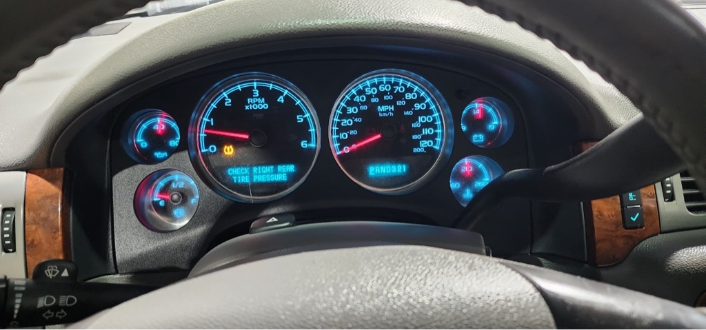 Chevrolet Avalanche LS 4WD 2008