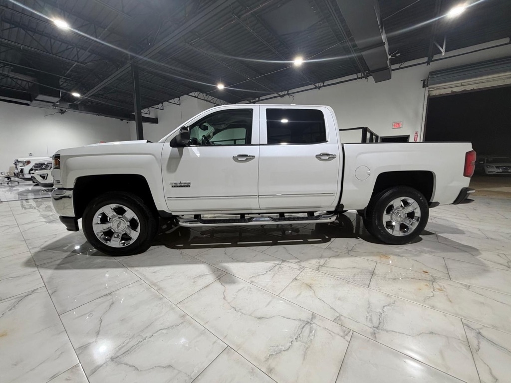 Chevrolet Silverado 1500 LTZ Crew Cab 2WD 2018