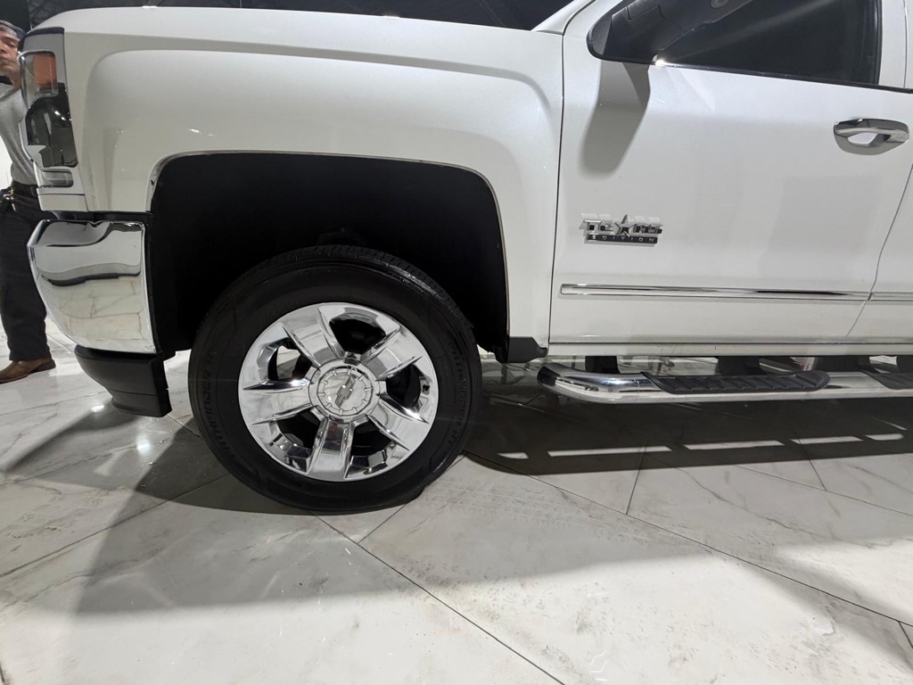 Chevrolet Silverado 1500 LTZ Crew Cab 2WD 2018