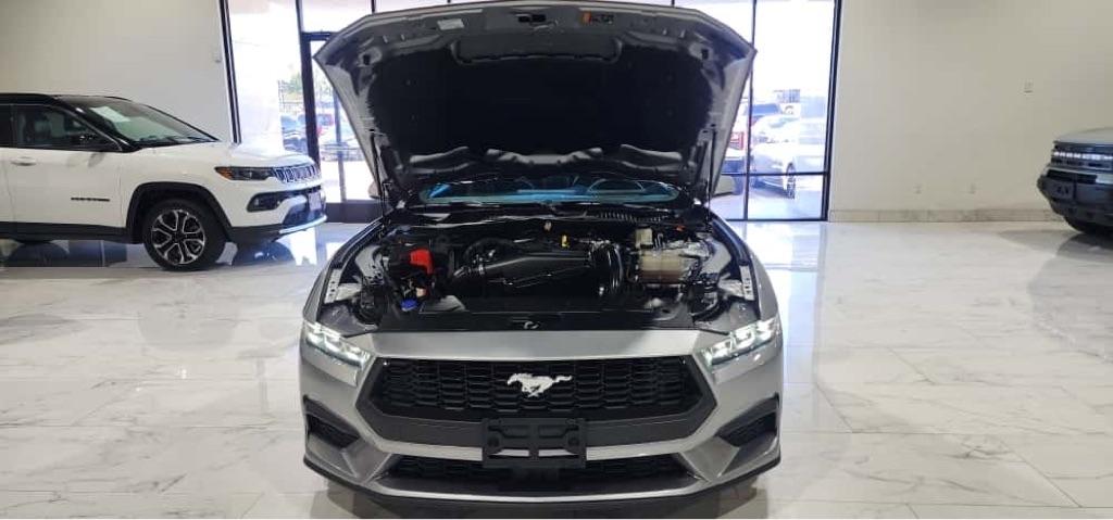 Ford Mustang EcoBoost Coupe 2024