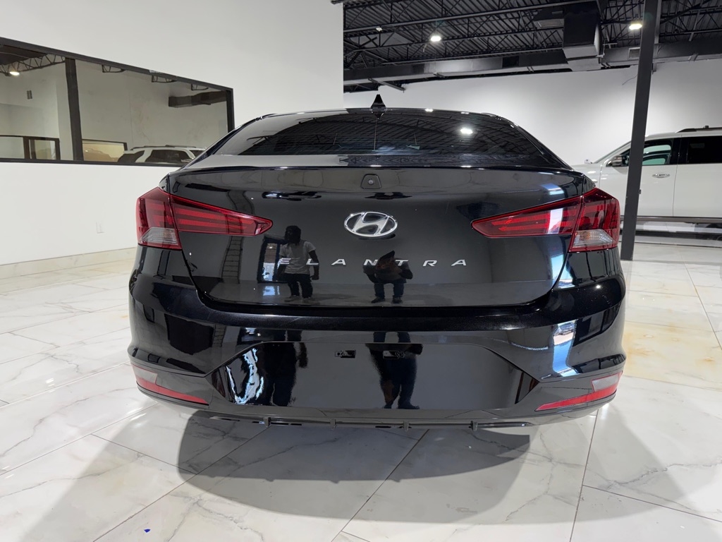 Hyundai Elantra Limited 2020