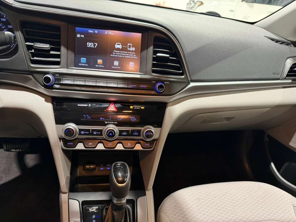 Hyundai Elantra Limited 2020