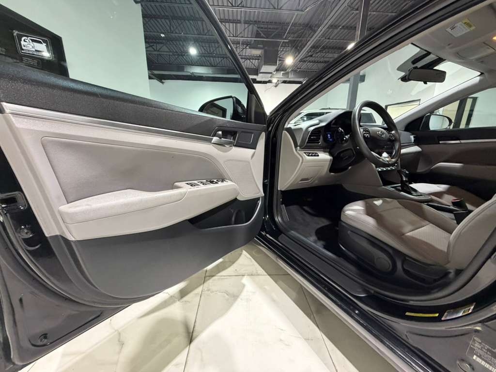 Hyundai Elantra Limited 2020