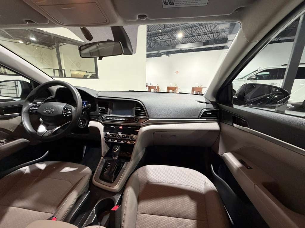 Hyundai Elantra Limited 2020