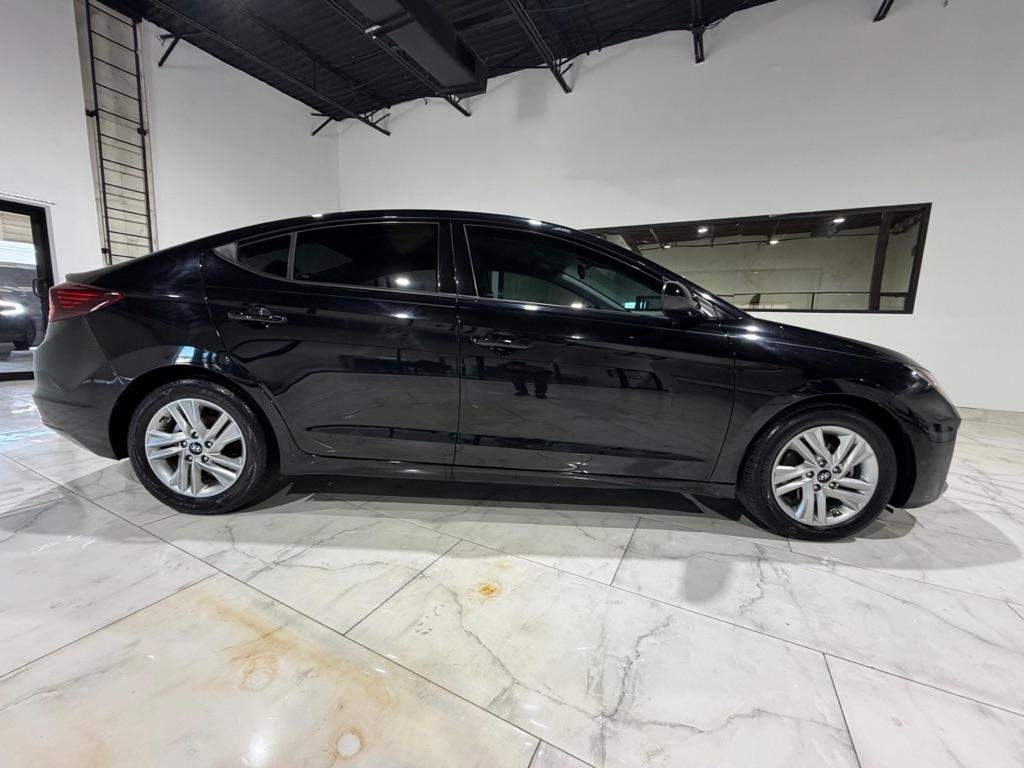 Hyundai Elantra Limited 2020