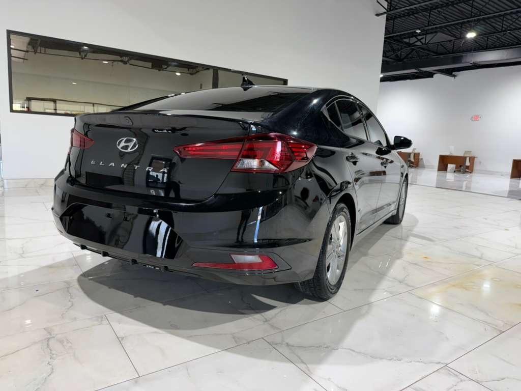 Hyundai Elantra Limited 2020