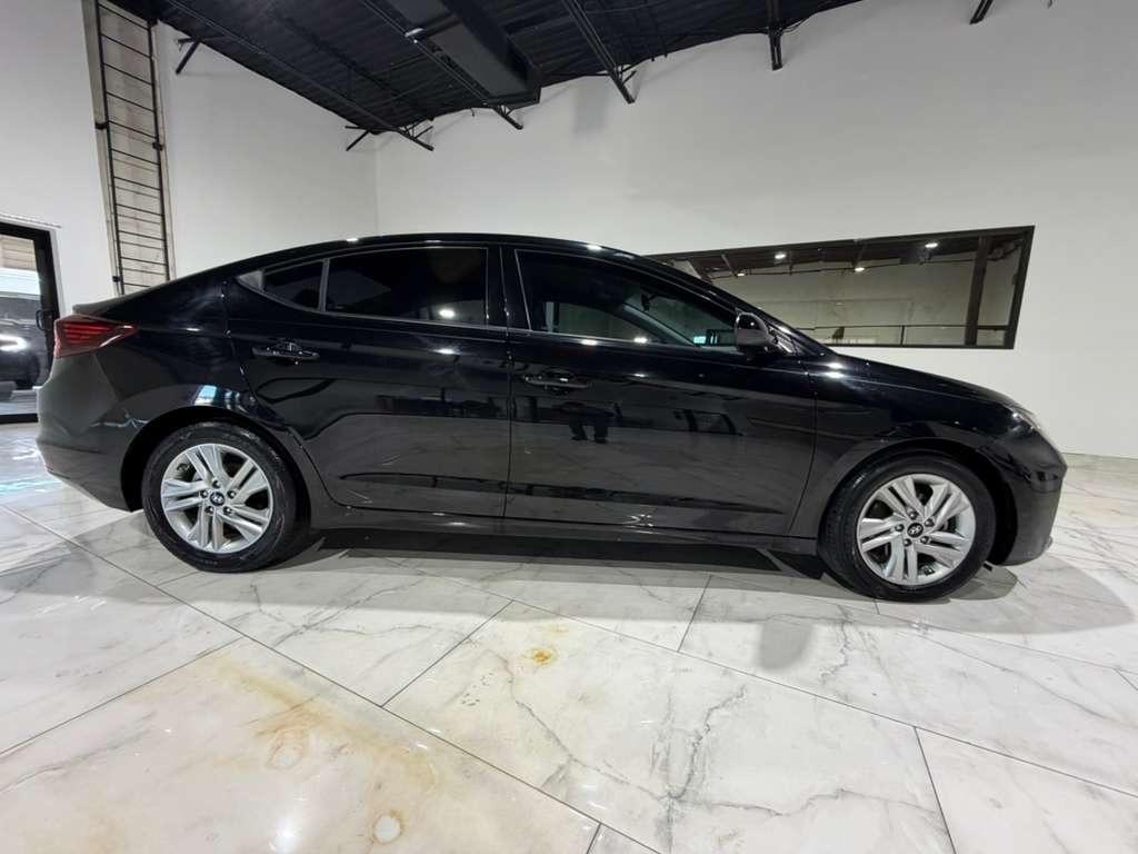 Hyundai Elantra Limited 2020