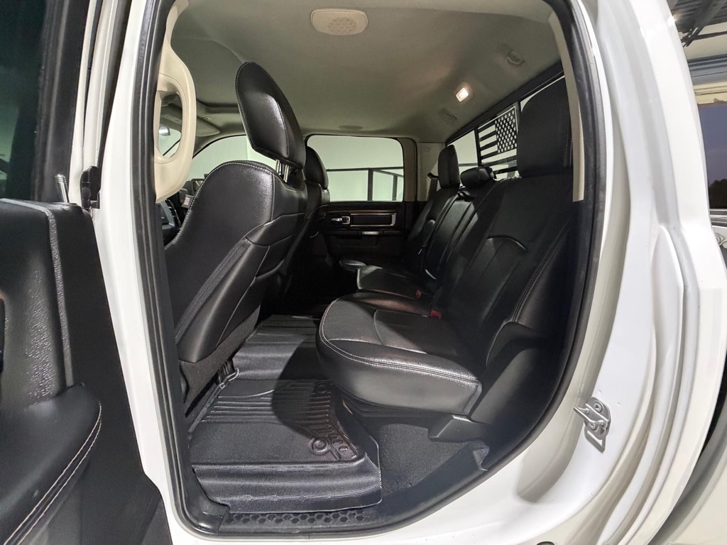 RAM 1500 Laramie Crew Cab SWB 4WD 2017