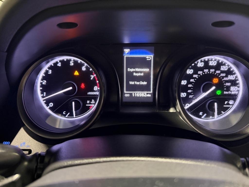 Toyota Camry SE 2021