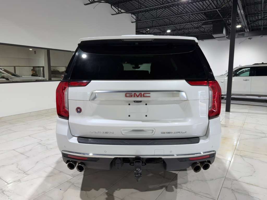 GMC Yukon Denali 2WD 2021