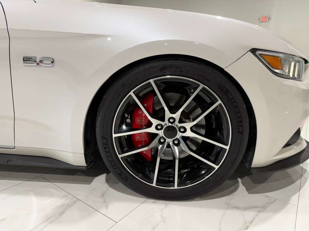 Ford Mustang GT Coupe 2017