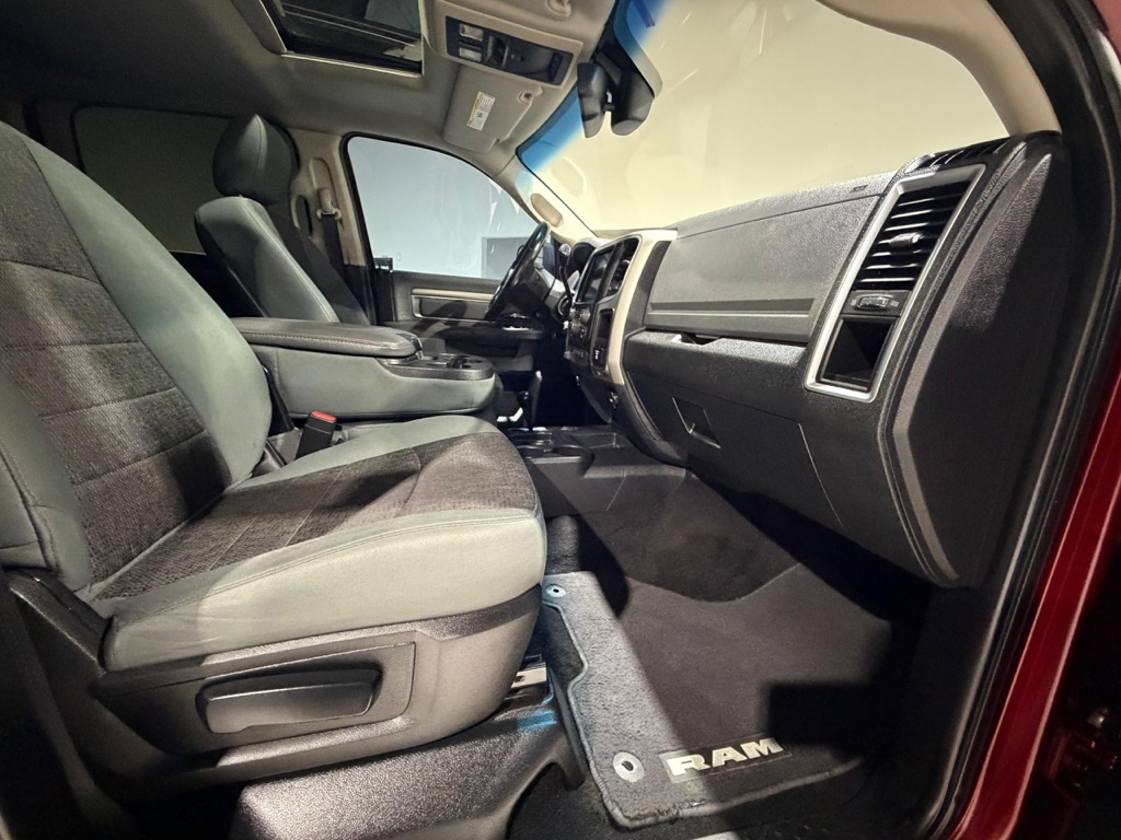 RAM 2500 Power Wagon Crew Cab SWB 4WD 2016