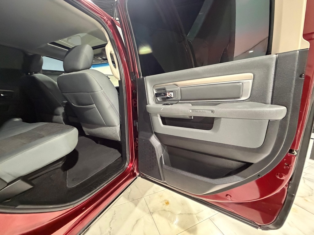 RAM 2500 Power Wagon Crew Cab SWB 4WD 2016