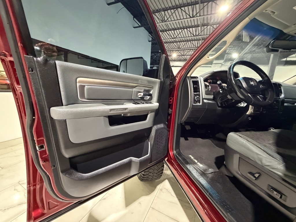 RAM 2500 Power Wagon Crew Cab SWB 4WD 2016