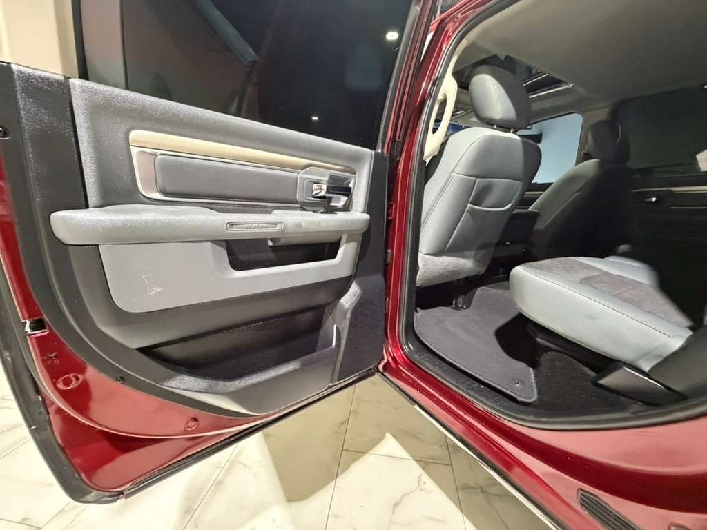 RAM 2500 Power Wagon Crew Cab SWB 4WD 2016