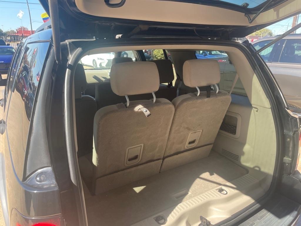 Ford Explorer XLT 4.0L 2WD 2006