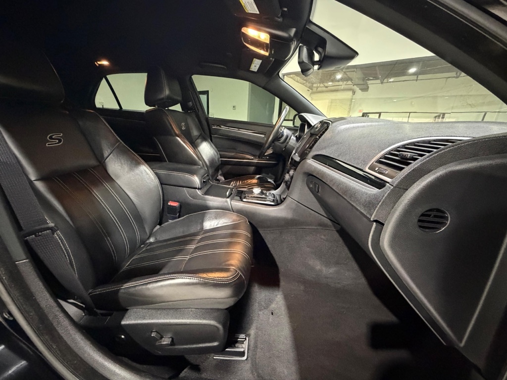 Chrysler 300 S RWD 2021