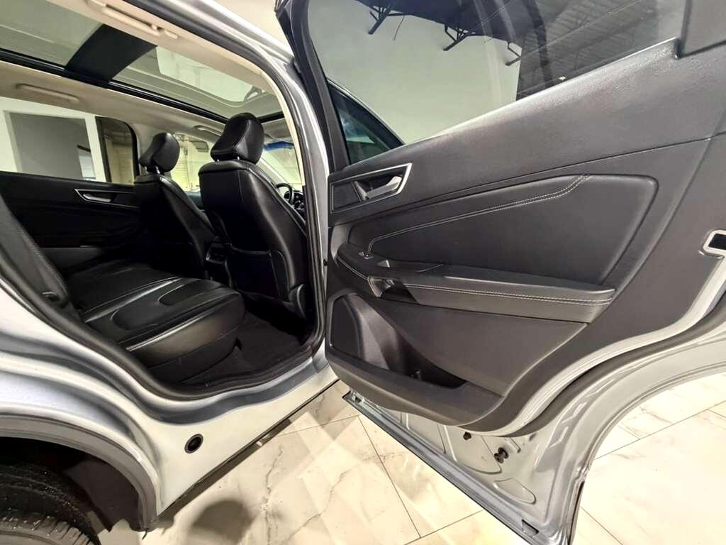 Ford Edge Titanium AWD 2021