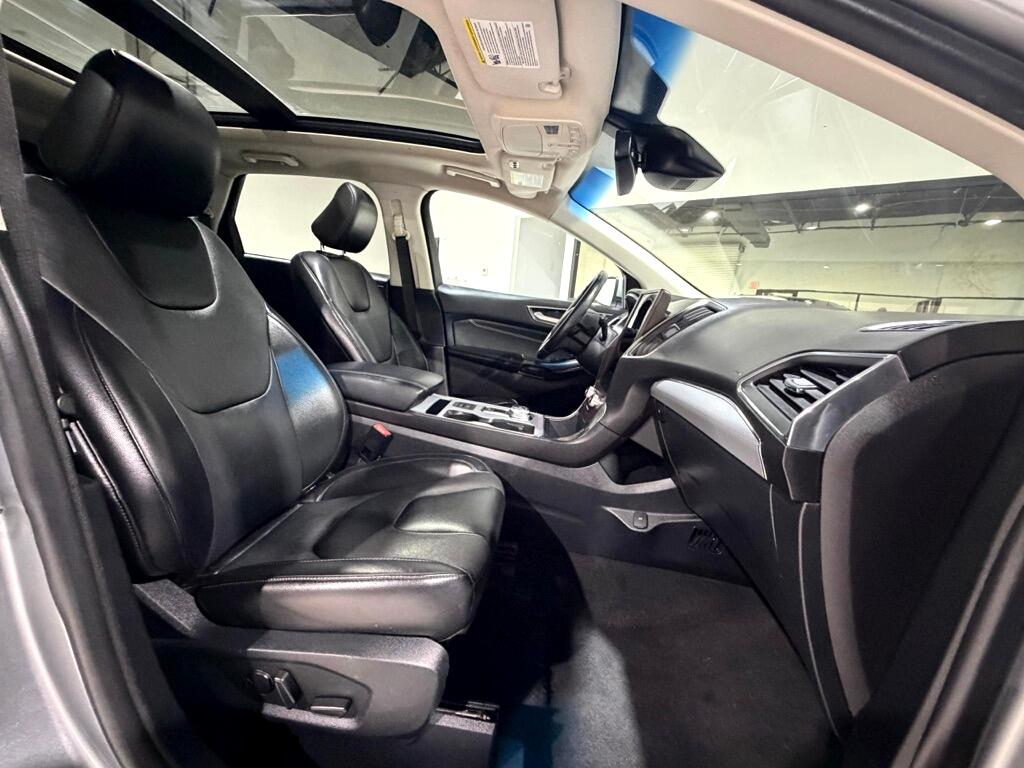 Ford Edge Titanium AWD 2021