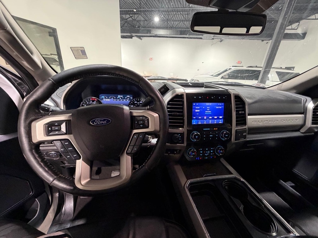 Ford F-350 SD Platinum Crew Cab Long Box 4WD DRW 2020