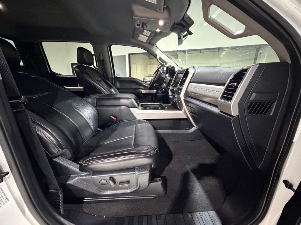 Ford F-350 SD Platinum Crew Cab Long Box 4WD DRW 2020