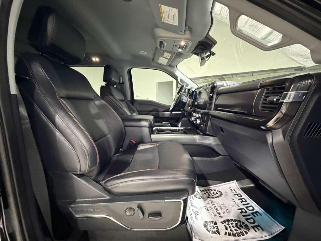 Ford F-250 SD Lariat Crew Cab 4WD 2023