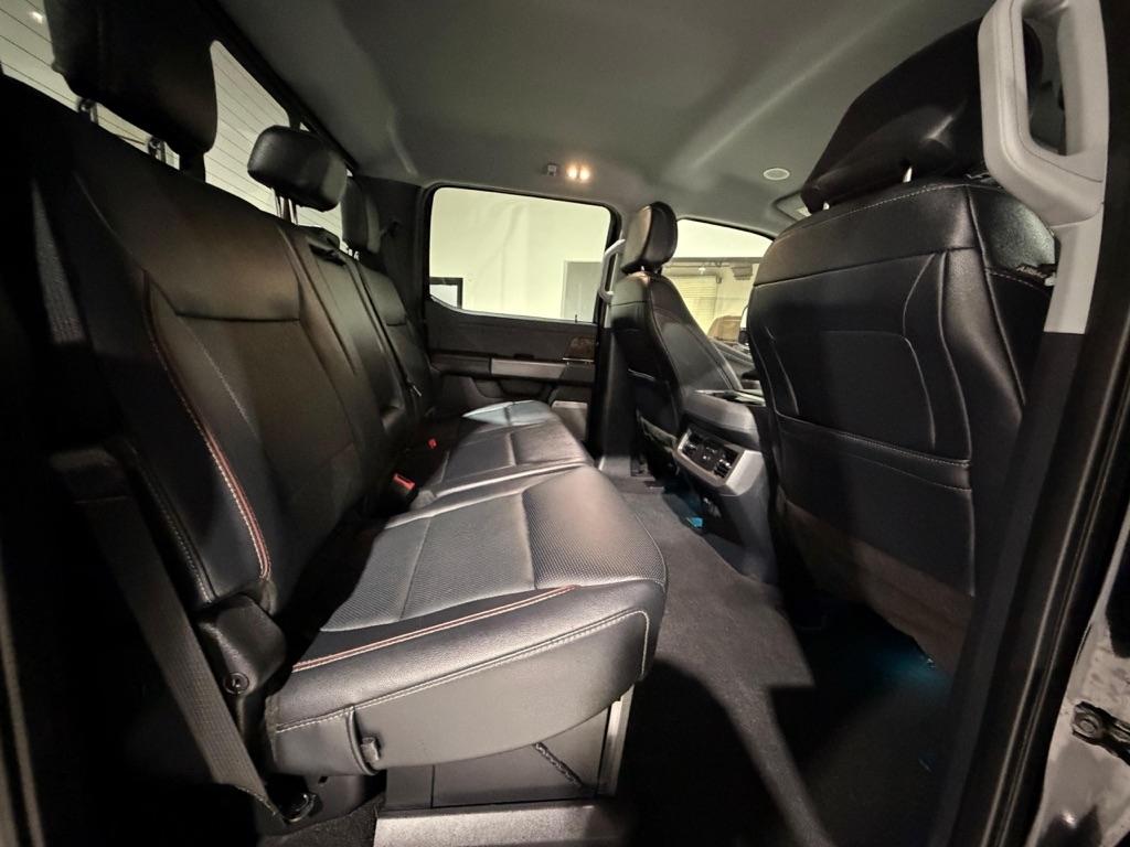 Ford F-250 SD Lariat Crew Cab 4WD 2023