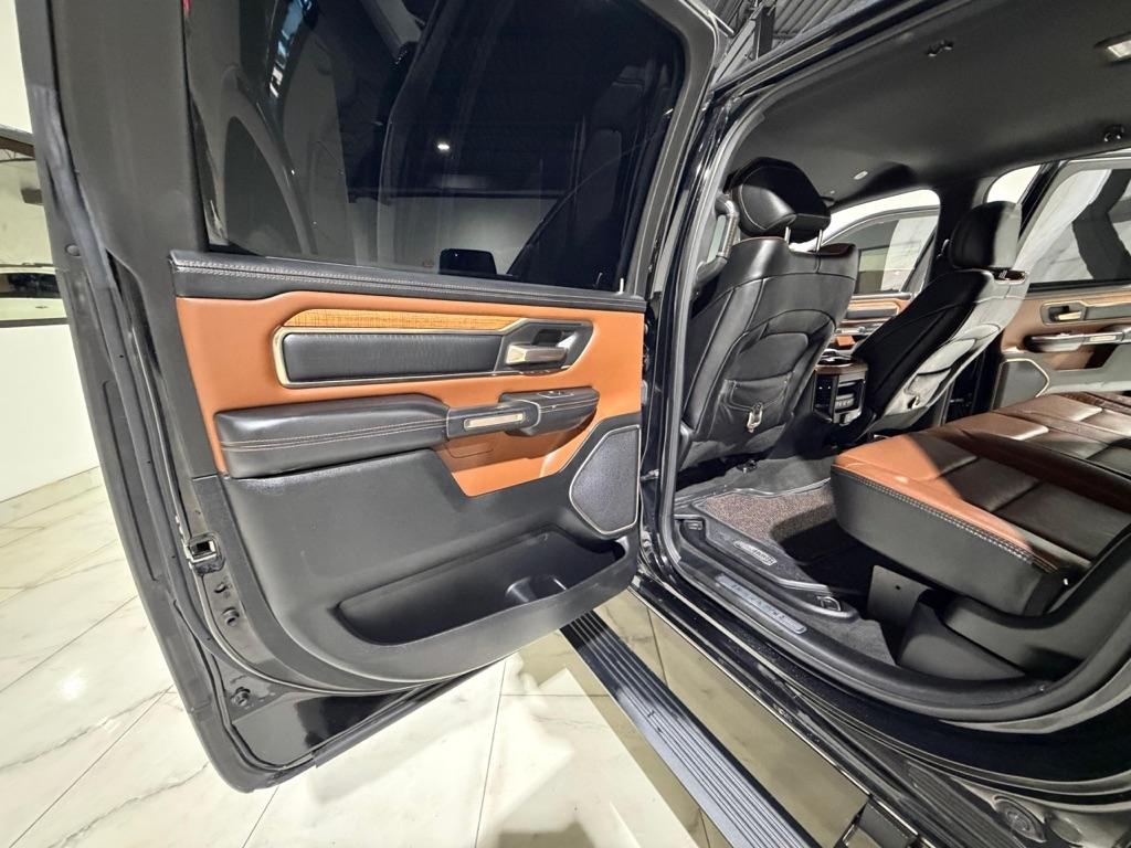 RAM 1500 Longhorn Crew Cab SWB 4WD 2020