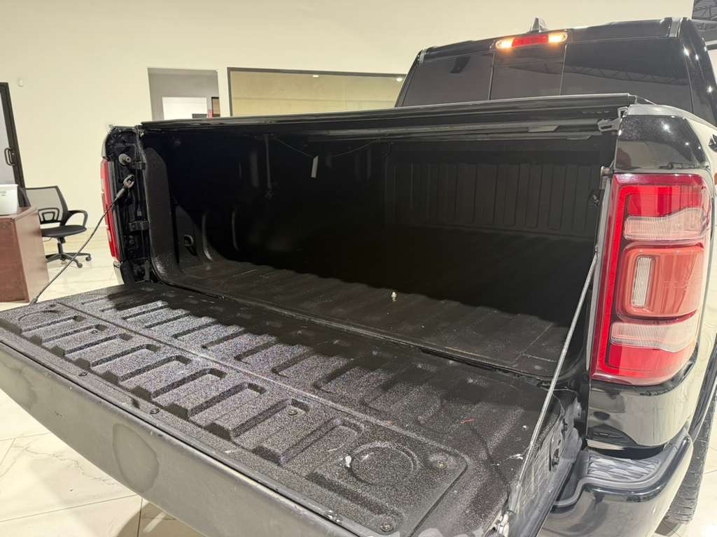 RAM 1500 Laramie Crew Cab SWB 2WD 2019