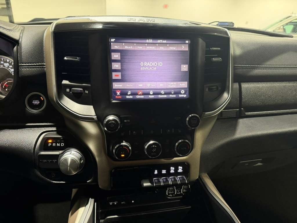 RAM 1500 Laramie Crew Cab SWB 2WD 2019