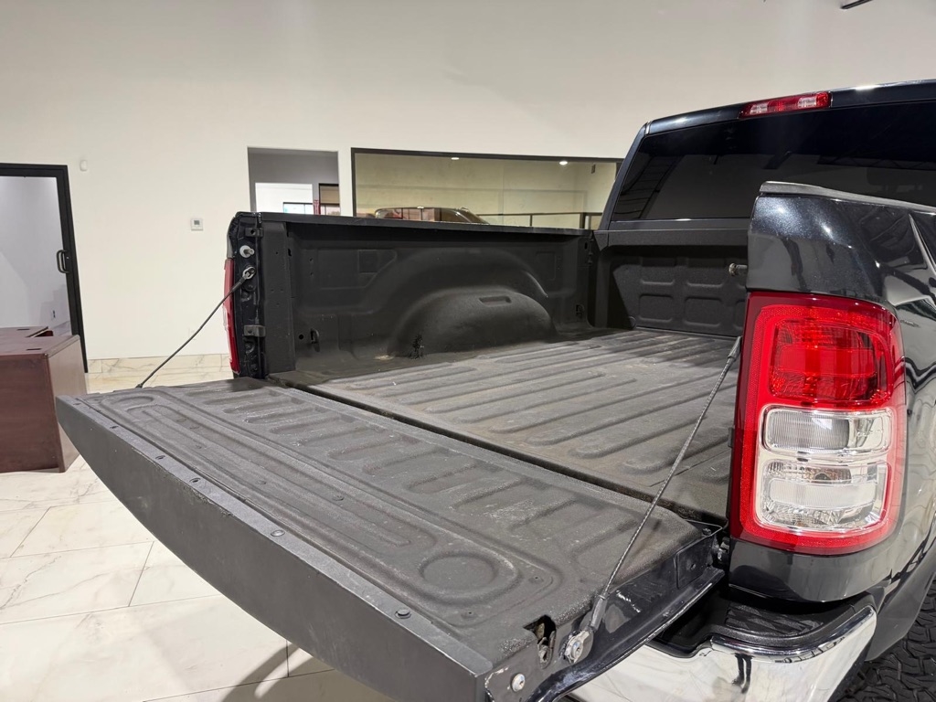 RAM 2500 Tradesman Crew Cab SWB 4WD 2021