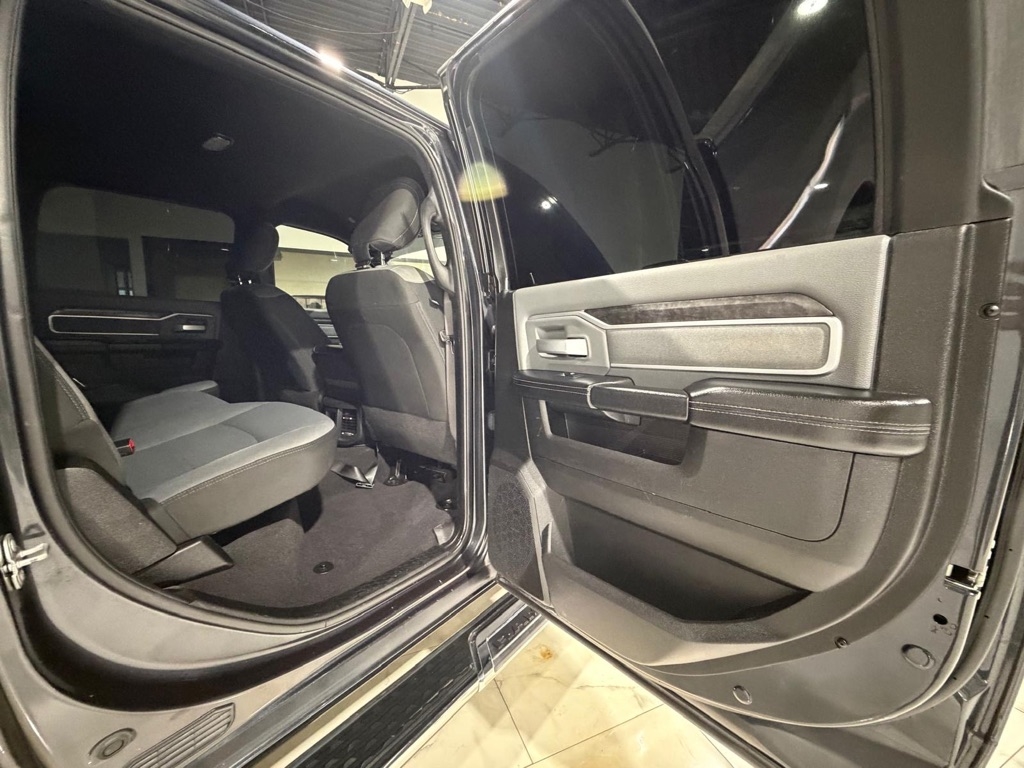 RAM 2500 Tradesman Crew Cab SWB 4WD 2021